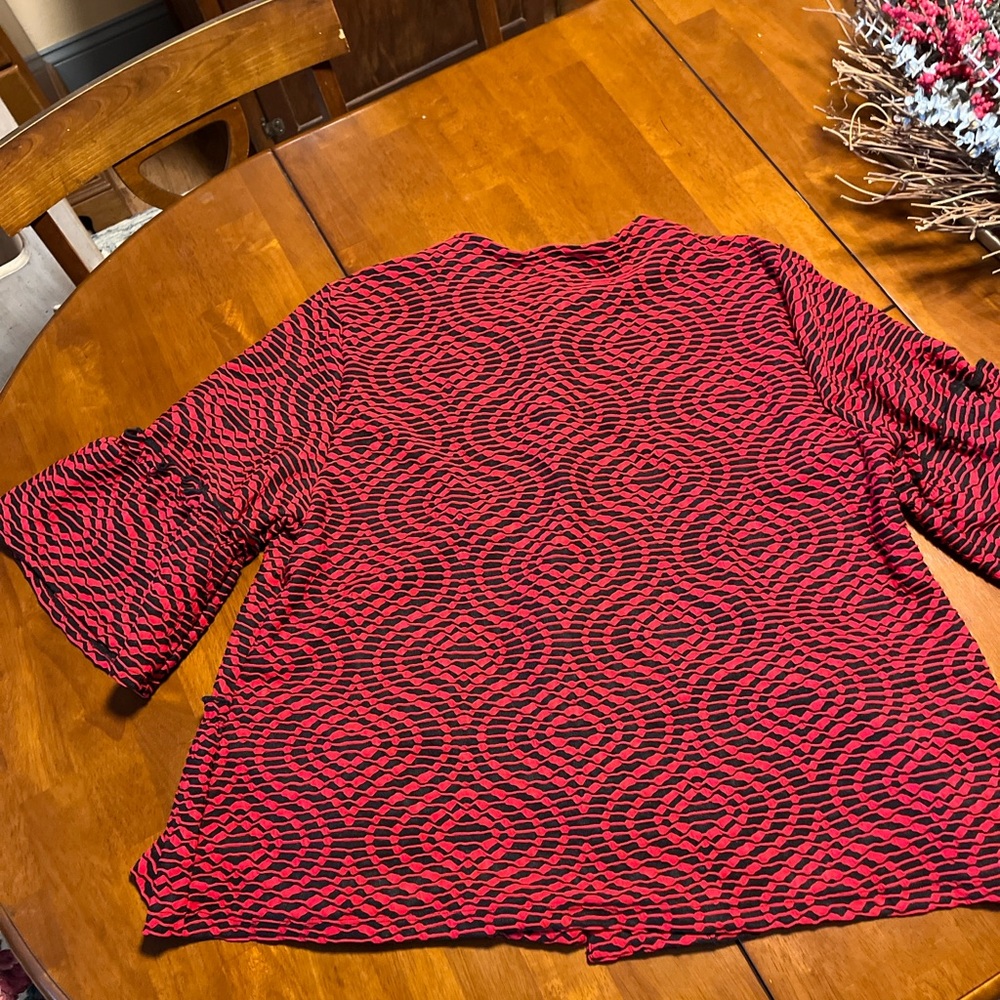 Red &Black Jacket 2X with ruffled Bell Sleeves & ruffled hem front. NWOT - Picture 4 of 5